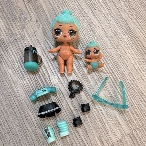 LOL Surprise Bling Troublemaker big sis and little sis dolls with accessories.